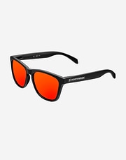 Hawkers REGULAR MATTE BLACK - RED POLARIZED w150